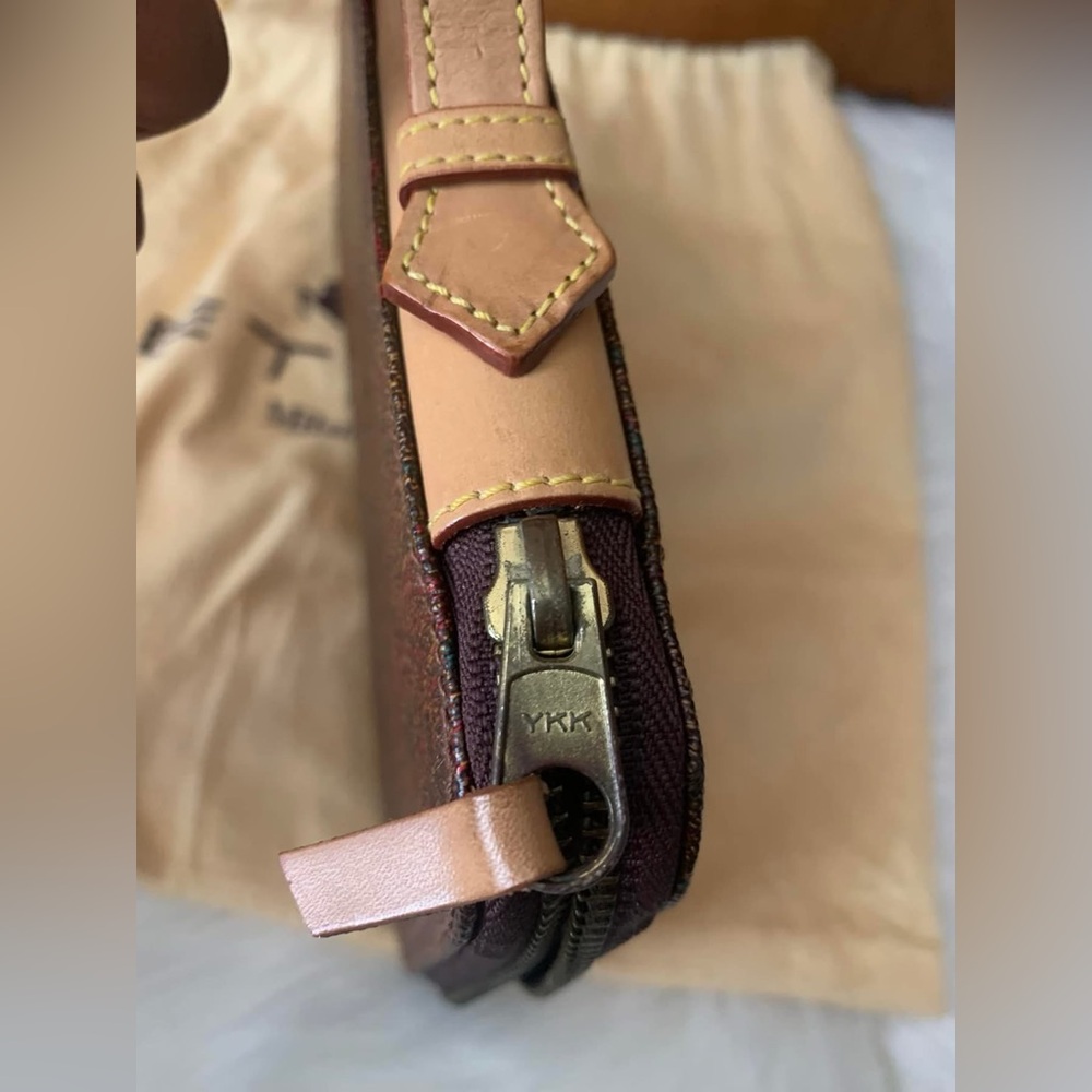 Beautiful ETRO Organizer in PVC and Leather, Bordeaux♥️ - Picture 15 of 16